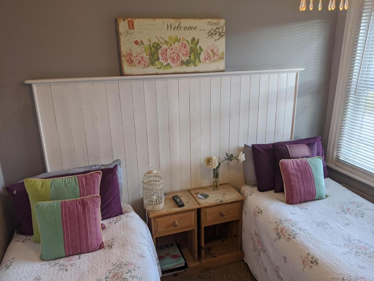 Aqua Bay Guest House Herne Bay Esterno foto