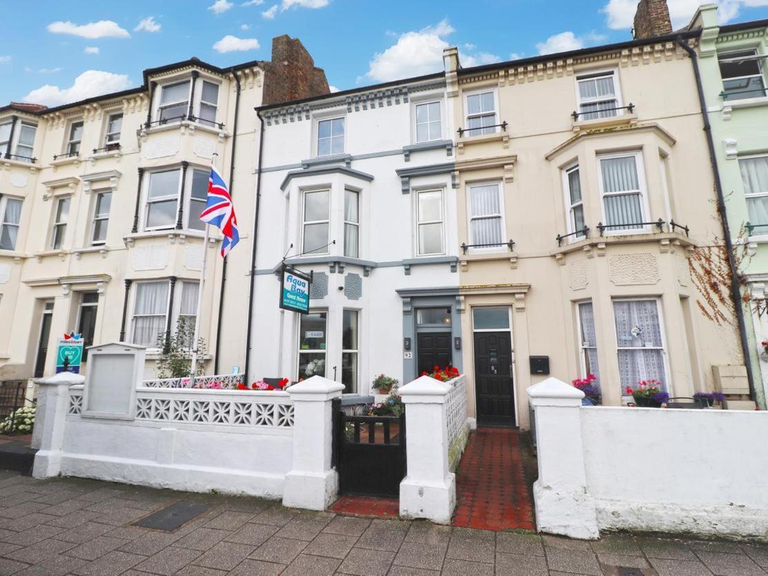 Aqua Bay Guest House Herne Bay Esterno foto